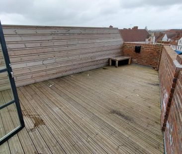 Station Parade - Photo 3