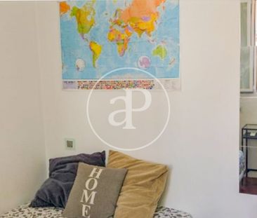Penthouse for rent in calle Calatrava. - Photo 1