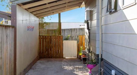 3/197 Spa Road, Town Centre - Photo 5