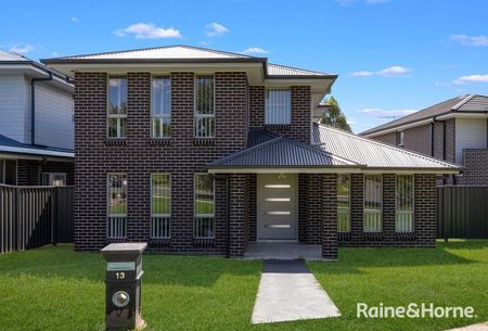 13 Ascot Drive, Currans Hill, NSW 2567 - Photo 3