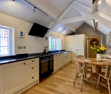 4 bedroom apartment to rent - Photo 3