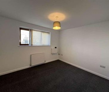 Glebe Road, Loughor, Swansea, SA4 - Photo 1