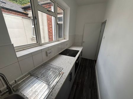 Foleshill Road, Foleshill - Photo 4