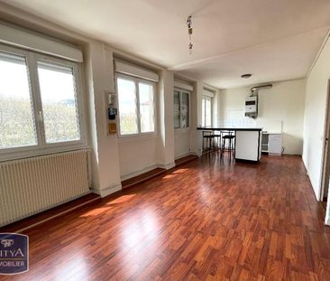 Location Appartement 1 pièce 47m² ST PRIEST EN JAREZ 42270 - Photo 4