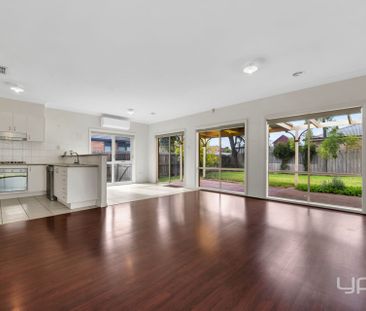 Charming Family Home in Sought-After Boardwalk Estate!! - Photo 5