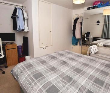 2 bedroom terraced house to rent - Photo 6