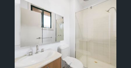 SPACIOUS 3-BEDROOM HOME IN THE HEART OF WERRIBEE - Photo 5