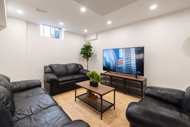 For Lease - 5 Chant Crescent, Ajax, Ontario - Photo 1