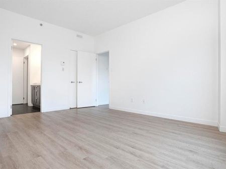 9801 Rue Cérès - Photo 2