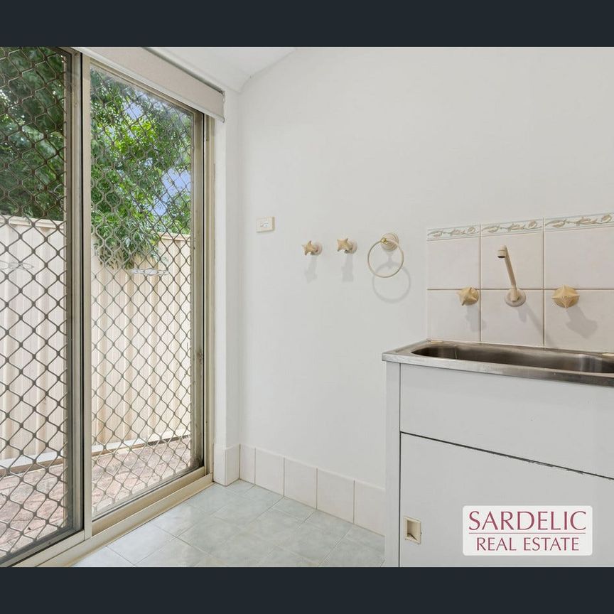 SPACIOUS REAR VILLA- GARDENING INCLUDED - Photo 1