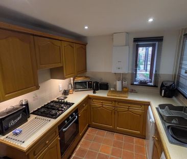 3 bedroom detached house to rent - Photo 4