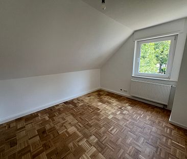 Erstbezug nach Sanierung: 3-Zimmer Dachgeschosswohnung am Gütersloher Stadtpark - Photo 3