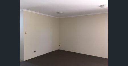 3 Bedrooms! Pool & Tennis Court in Complex! - Photo 2