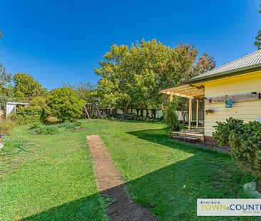 FAMILY HOME - Photo 2