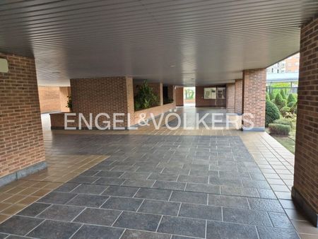 Apartamento de alquiler en Avenida de Isabel de Valois, Sanchinarro - Photo 4