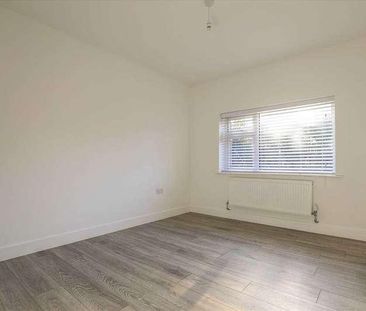 Station Road, Burton Latimer, NN15 - Photo 2