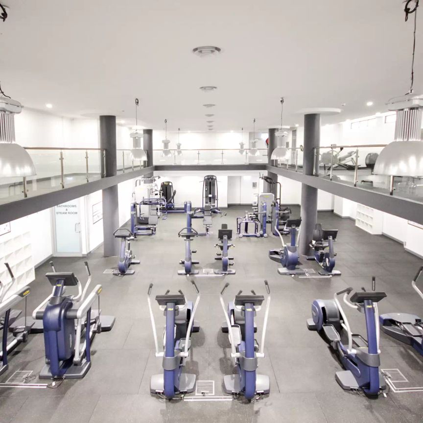 MGM MARTIN - TWO BEDROOM APARTMENT (BLOCK J) - Photo 1