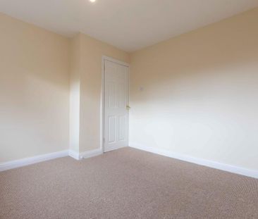 4 bedroom detached house to rent - Photo 6