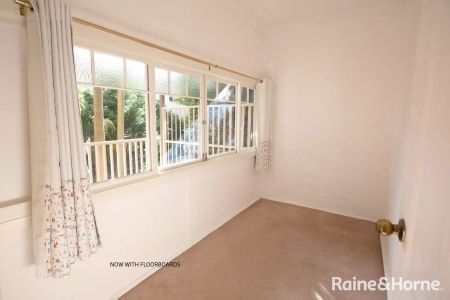 Apartment with 2 bedrooms & 1 bathroom - Photo 3