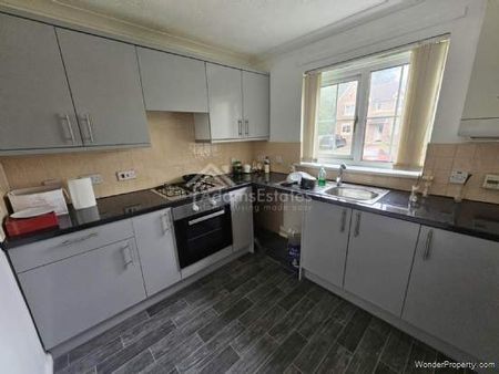 2 bedroom property to rent in Dewsbury - Photo 5