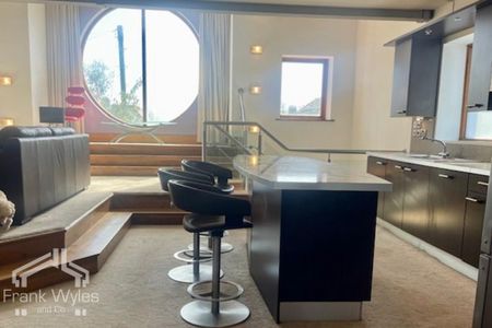 3 bedroom flat to rent - Photo 2