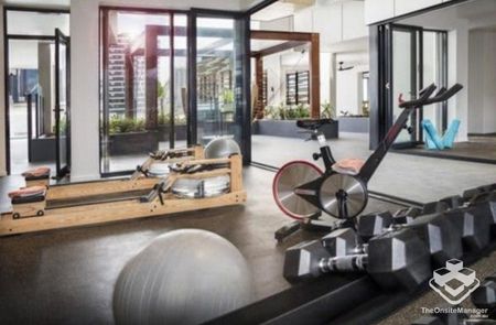 Furnished 2 Bed 2 Bath + 1 Carpark with Stunning Views â Ivy & Eve South Brisbane - Photo 3