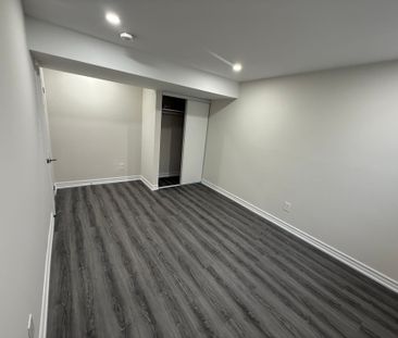 For Lease - 71 Grainger Crescent, Ajax, Ontario - Photo 2