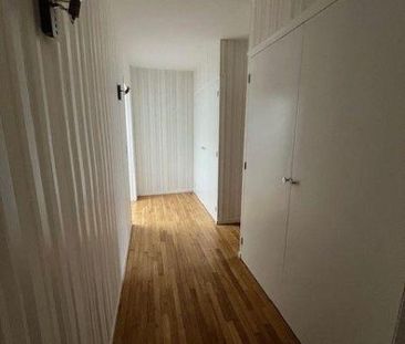 10 min de LIBOURNE maison à louer avec jardin env 500 m², 165 m² ha... - Photo 4