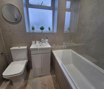 3 bedroom end of terrace house to rent - Photo 5