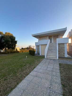 Βίλα για ενοικίαση Νέα Σκιώνη (Παλλήνη) - Photo 1