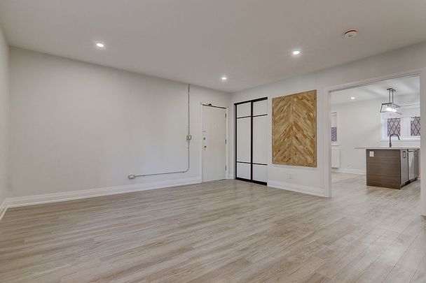 For Lease - 2520 Bloor Street Unit# 18, Toronto, Ontario - Photo 1