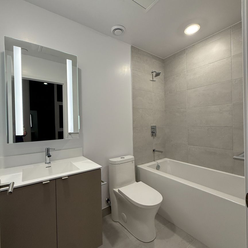 For Lease - 500 Dupont Street Unit# 214, Toronto, Ontario - Photo 1