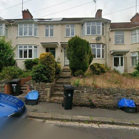 4 Bed Semi-Detached House, Dugar Walk, BS6 - Photo 1