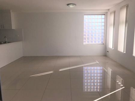 7/66 Lawrence Street, Peakhurst NSW 2210 - Apartment For Rent | Domain - Photo 2