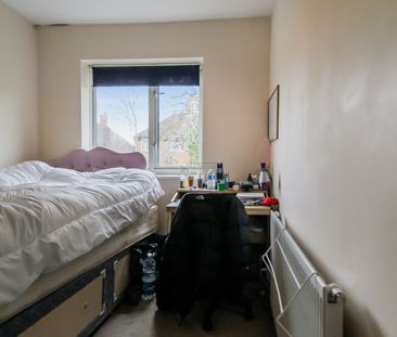 14 Ilmington Road - Photo 3