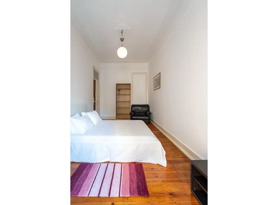 Rua da Guiné, Lisbon, Lisbon 1170-397 - Photo 1