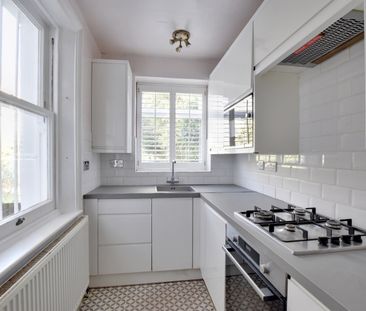Room in a Shared Flat, Burnt Ash Hill, SE12 - Photo 4