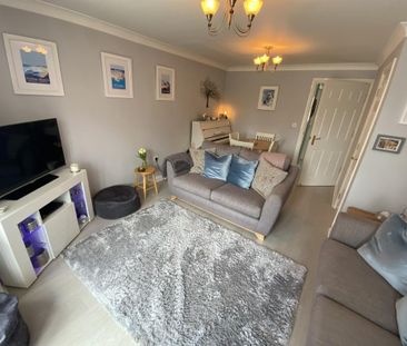 3 bedroom semi-detached house to rent - Photo 1