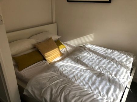 2 Bed Flat, Kingsbridge Avenue, W3 - Photo 5