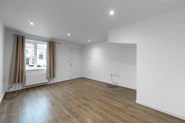 3 bedroom townhouse to rent - Photo 1