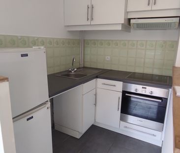 Location Appartement 2 pièces 39m² ORLEANS 45000 - Photo 2