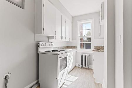 The Mayfair - Photo 4