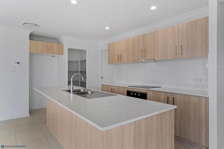 4 Bedroom Home With Ducted Aircon! - Photo 4