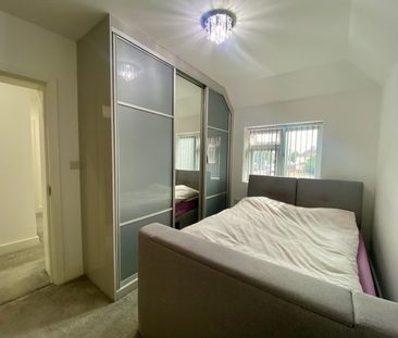 5 Bed Semi-Detached House, Fairmead Road, CR0 - Photo 1