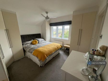 2 bedroom flat to rent - Photo 5