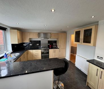 2 bedroom semi-detached house to rent - Photo 6