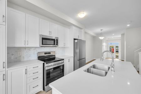 For Lease - 2526 Espirit Drive, Orleans - Cumberland and Area, Ontario - Photo 2