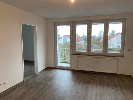 Helle 3-Zimmer-Dachgeschosswohnung - Photo 1