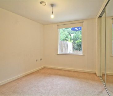 Frimley Road, Camberley, Surrey, GU15 - Photo 4