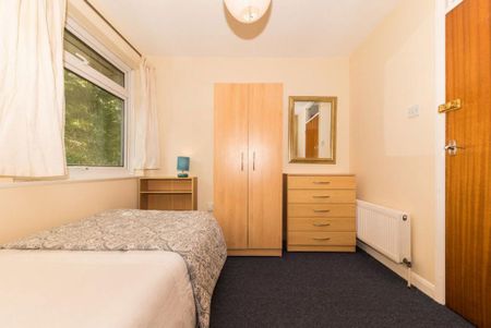 4 bedroom house to rent - Photo 3